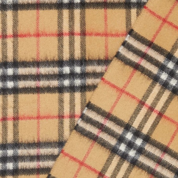 The Classic Vintage Check Cashmere Scarf - Picture 2 of 4